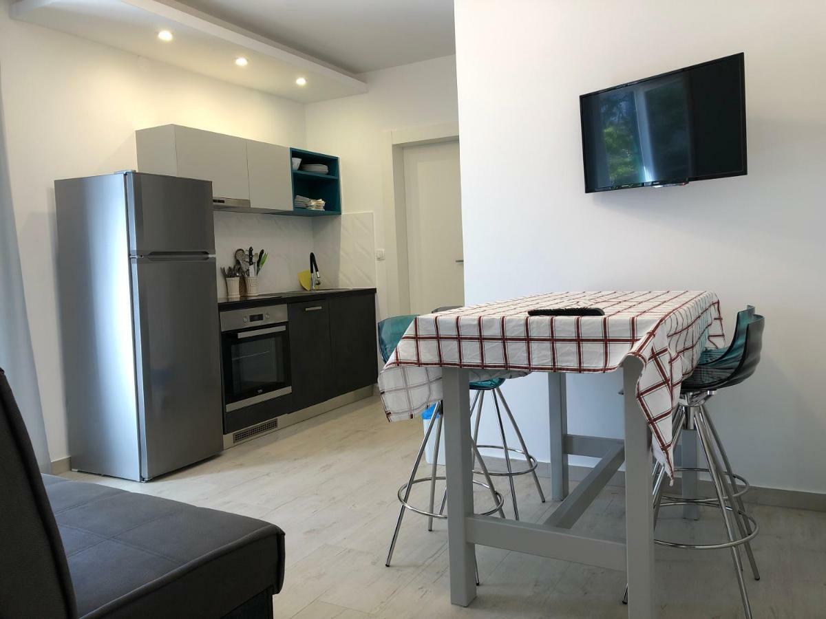 Adriatic House Apartment Novalja Ngoại thất bức ảnh